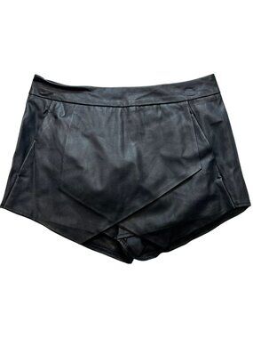 Express Women's Faux Leather Mini Wrap Skort Back Zip Size 4 Black Solid Casual